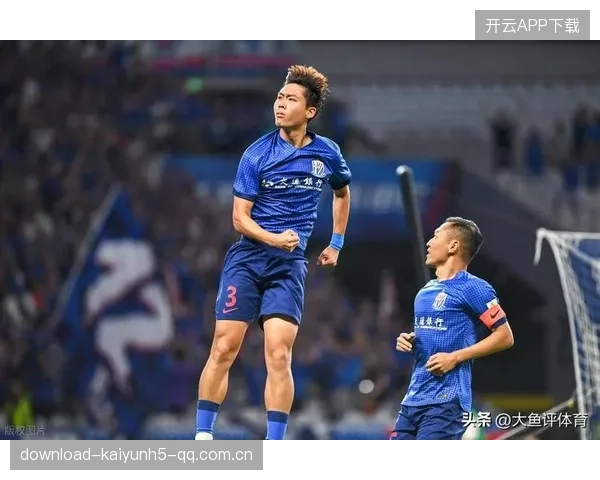 申花战日本豪门，亚冠资格争夺紧张激烈